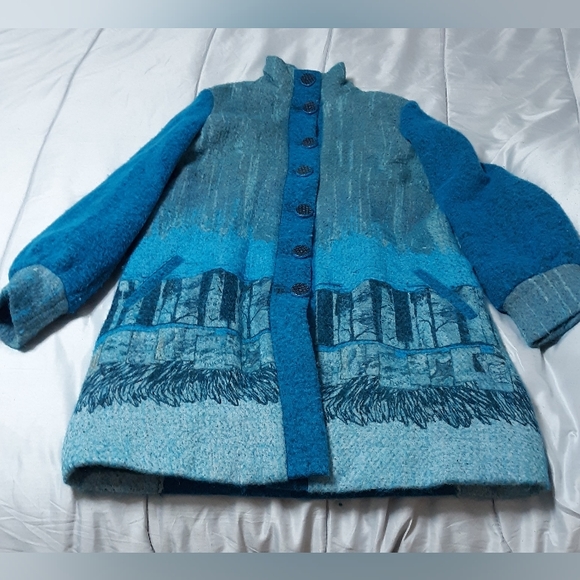 #12.Save the Queen Women's Coat. Size: Small. Aqua and Blue color. Made in Italy - Picture 2 of 16